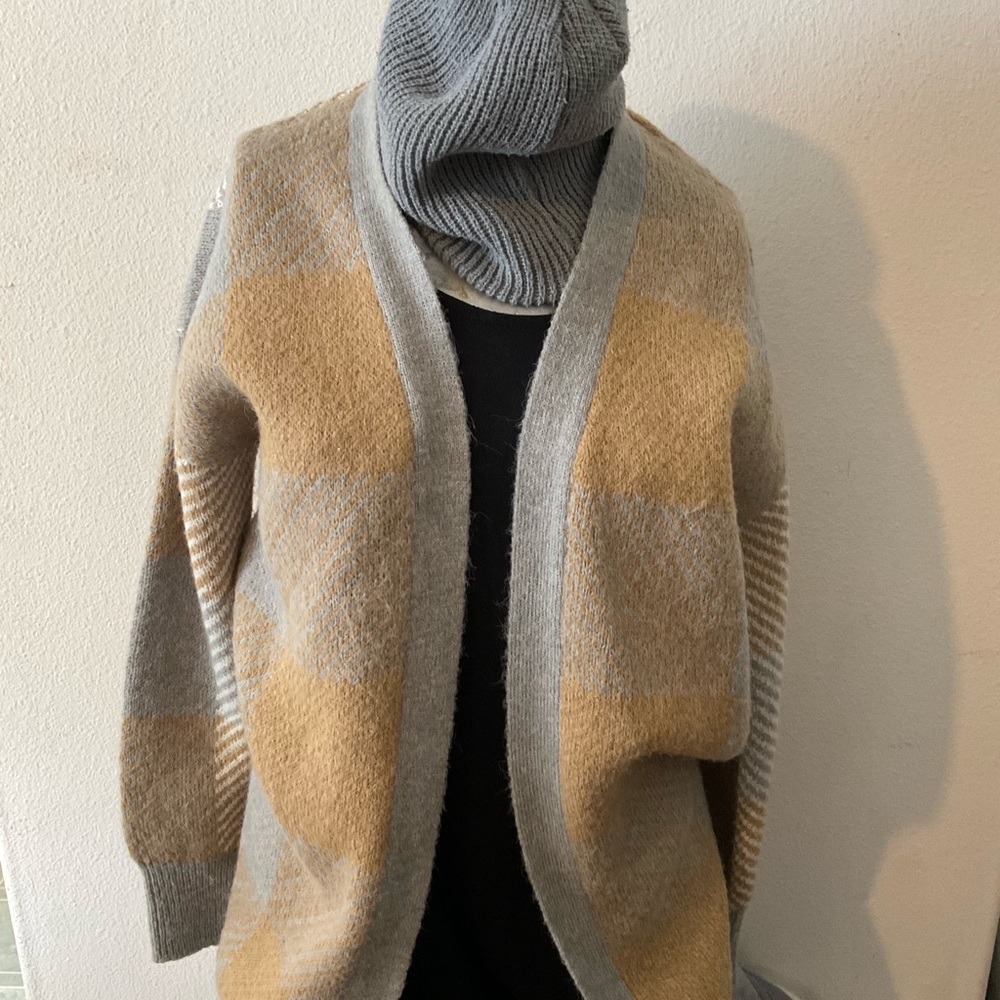 DKNY sweater